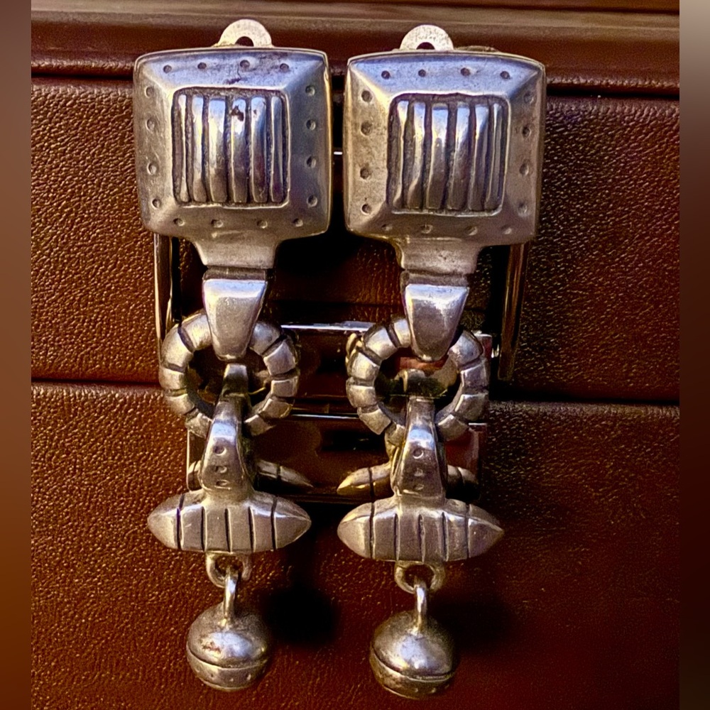 Vintage Lisa Jenks Silver Clip-On Dangle Earrings